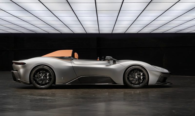 Pininfarina B95 Gotham built for Warner Brothers to celebrate the Batman character's 85th anniversary, left profile view.