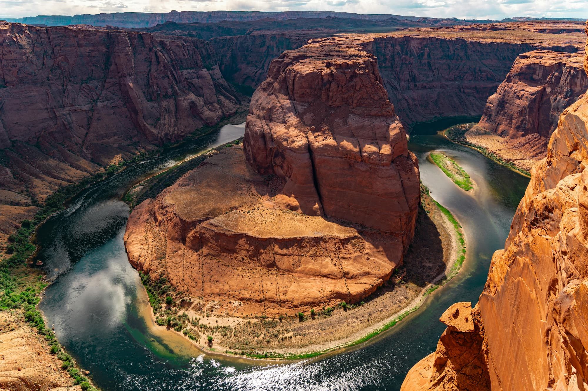 horseshoe bend in glen canyon
