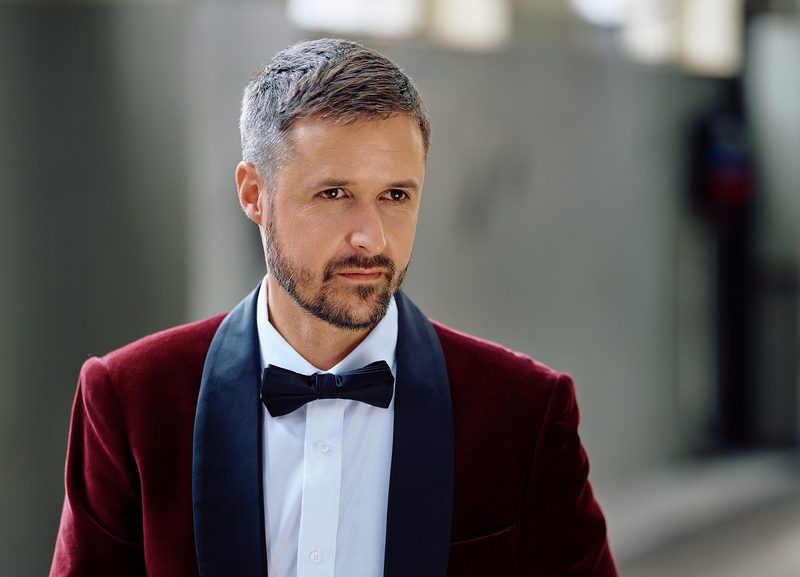 Tom Luthi in a tux