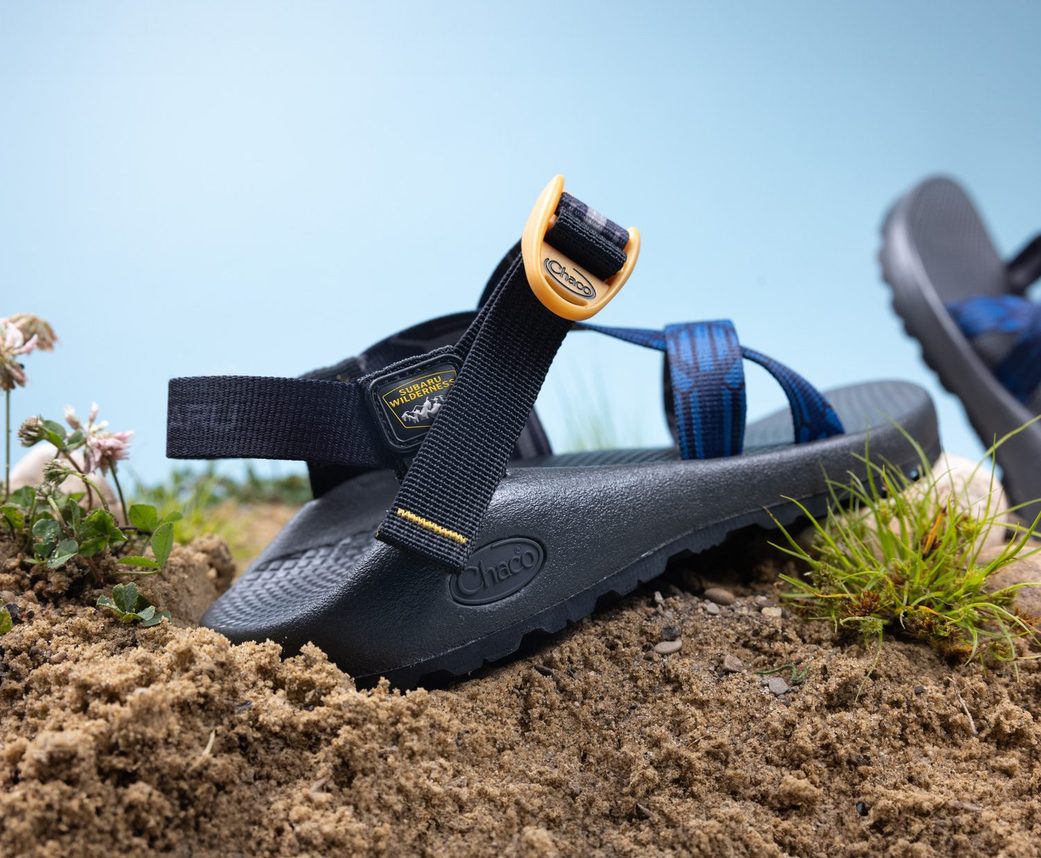 back view of Subaru Chaco sandal in dirt