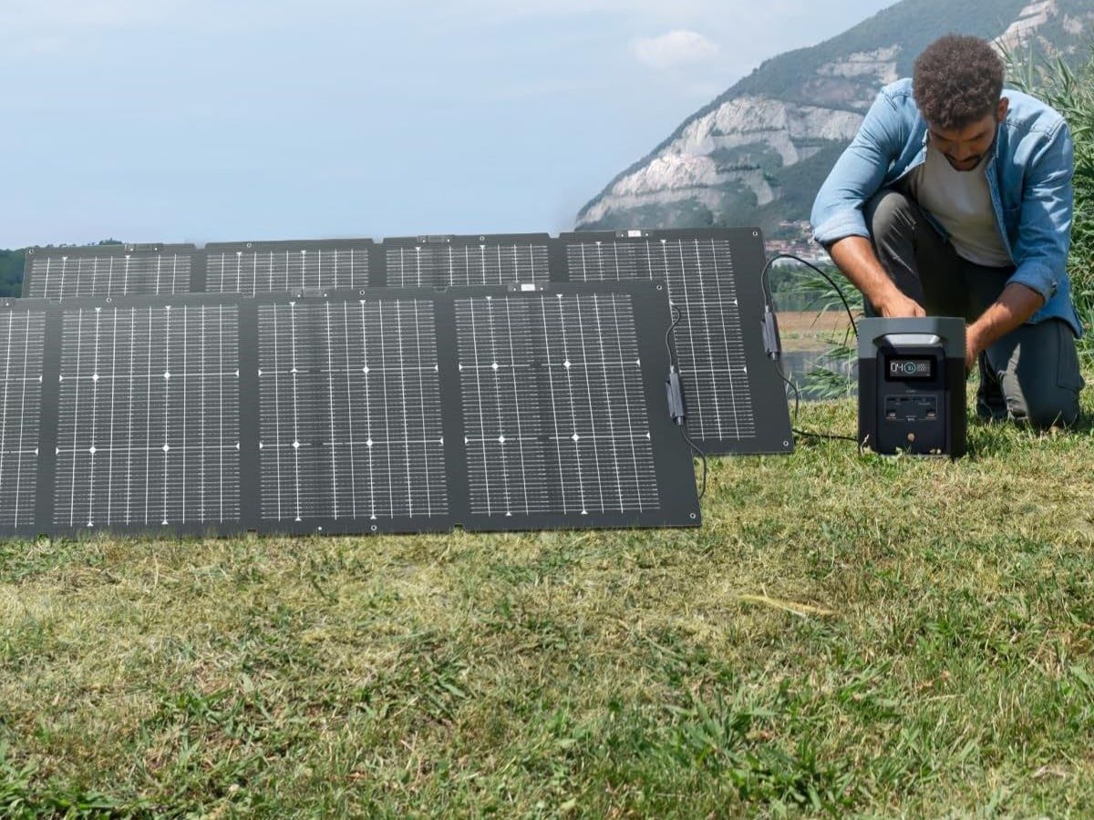 ECOFLOW DELTA2 plugged into solar panel to charge