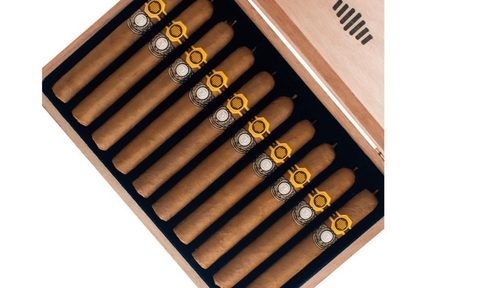 Warped La Colmena 10th Anniversary Amado No 50 in box