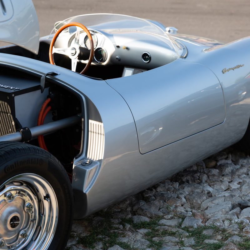 Moment Motor Company - Corvette converted to EV