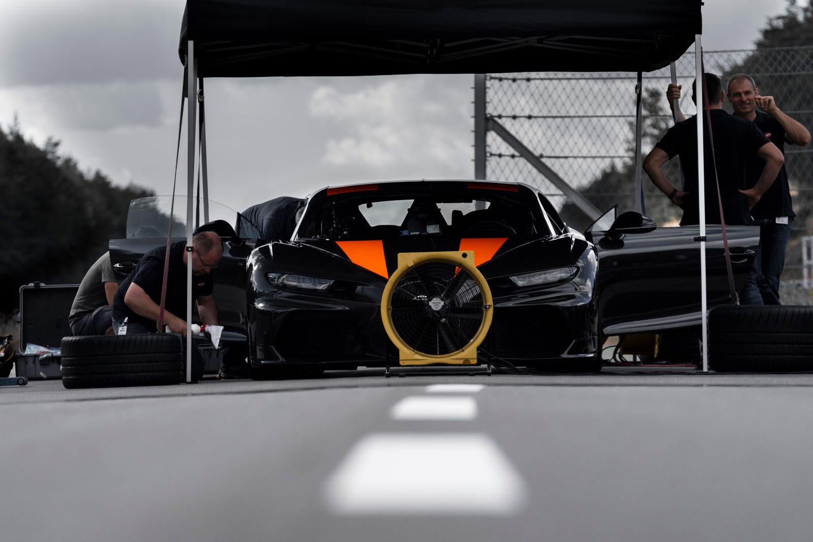 Bugatti Chiron Super Sport 300+