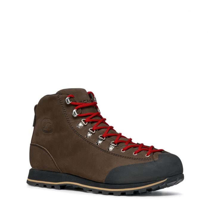 brown boot in product page