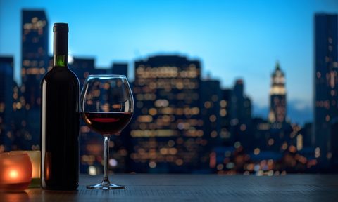 Red wine in front of skyline