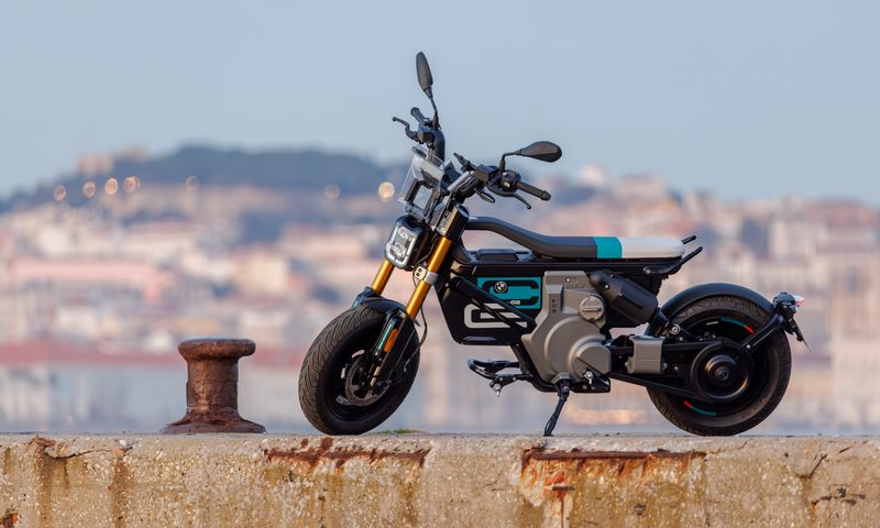 2025 BMW CE 02.