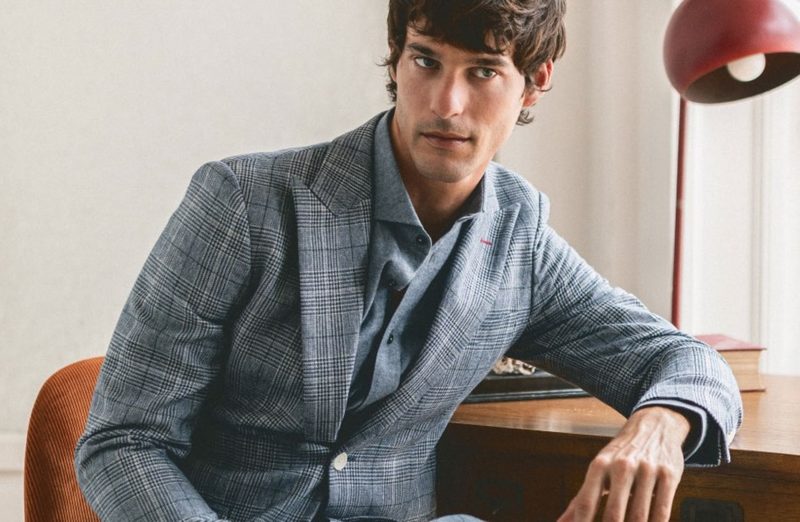 Hockerty glenn plaid at a desk