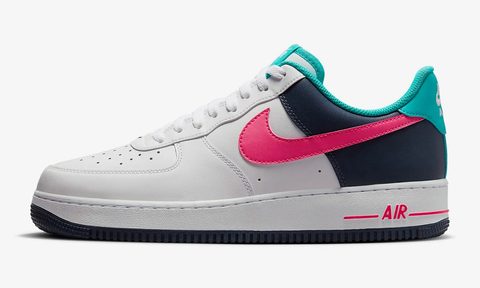 The Nike Air Force 1 '07 on a white background.