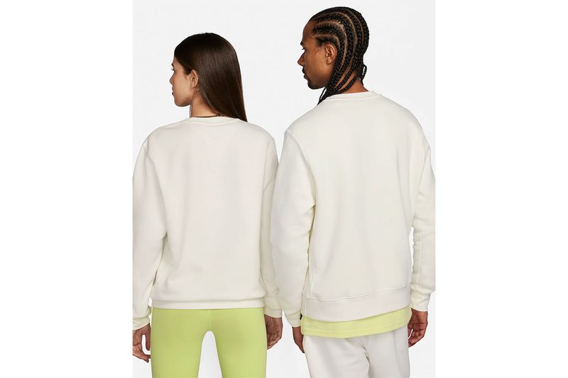 The Nike Sportswear Club Fleece Men’s Crew on a white background.