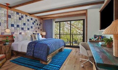 Treehouse Hotel
