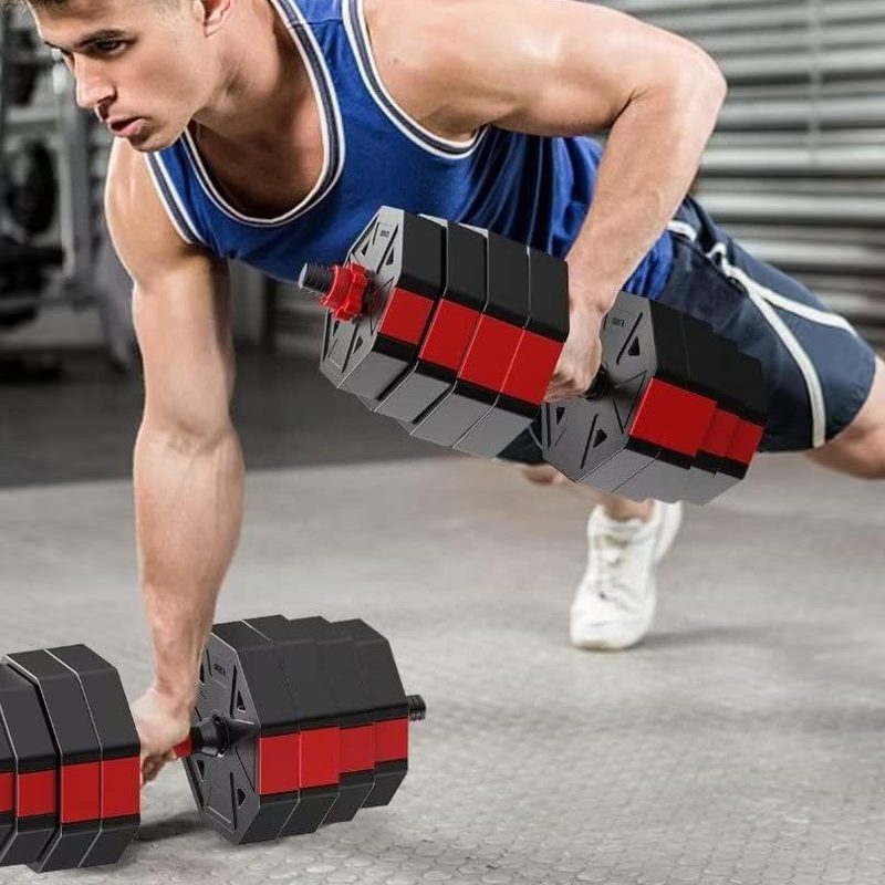 A man using Totozakul Adjustable Hexagon dumbbells