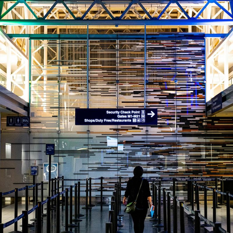 airport security line
