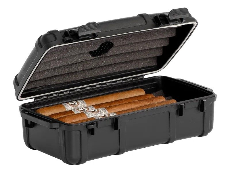 10-Count Cigar Caddy with cigars inside -- best cigar gifts