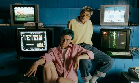 80s men fashion couple