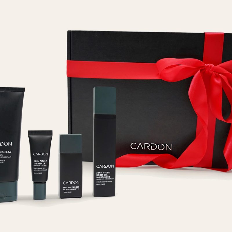 Cardon Limited Edition Anti-Aging Gift Set with everything in viewCardon Limited Edition Anti-Aging Gift Set with everything in view
