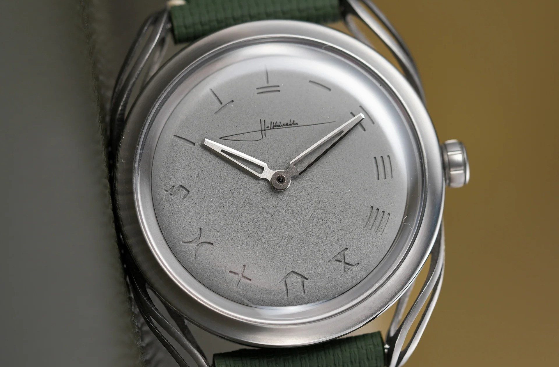 Holthinrichs Signature Ornament 'Concrete Jungle' - The Manual