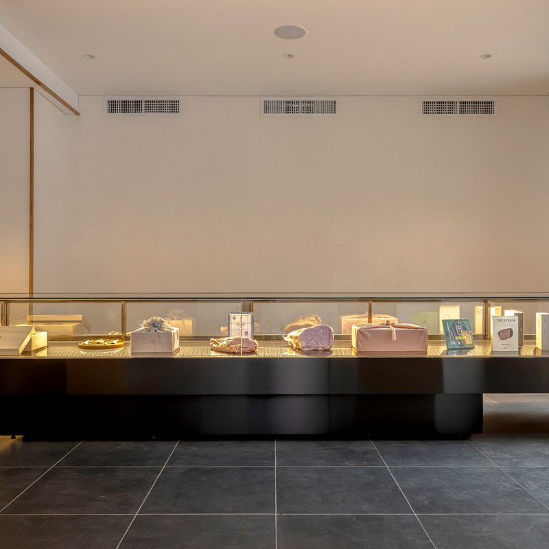 HYUN butcher shop counter