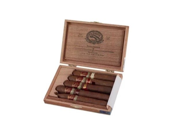 Padron Family Reserve best cigar gifts guide