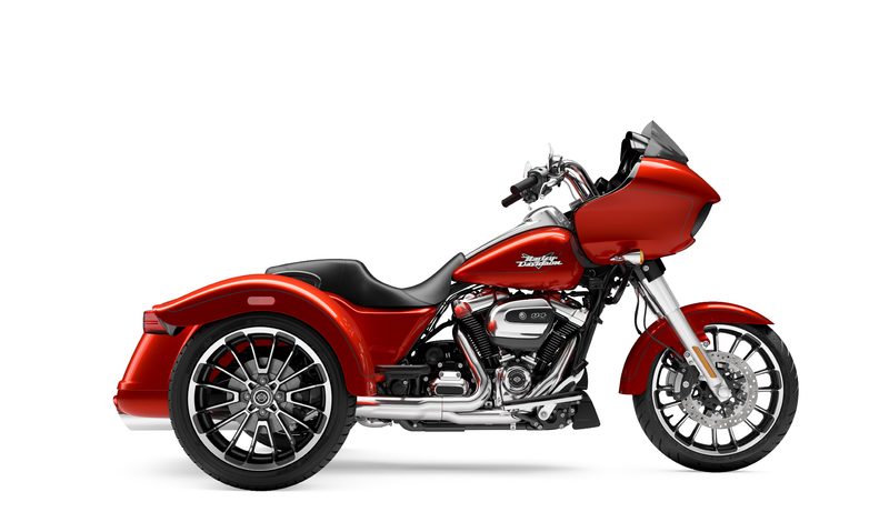 2025 Harley-Davidson Road Glide 3 with Whiskey Fire Chrome special paiht.