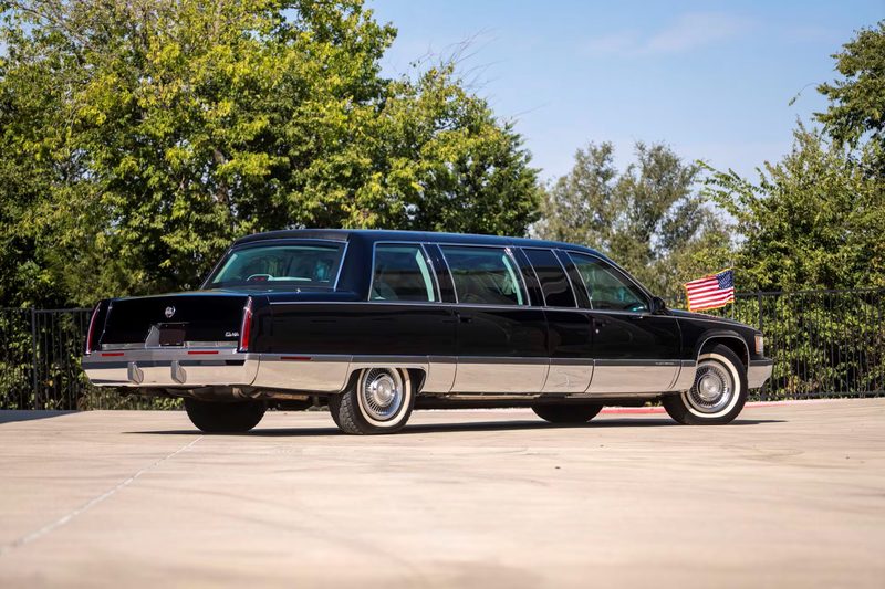 Clinton Limo