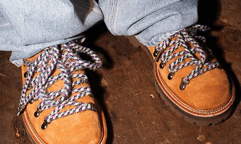 model wearing pennon boots