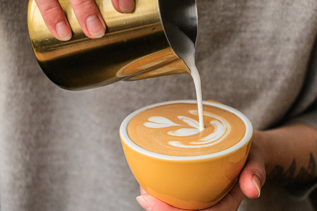 Making latte art