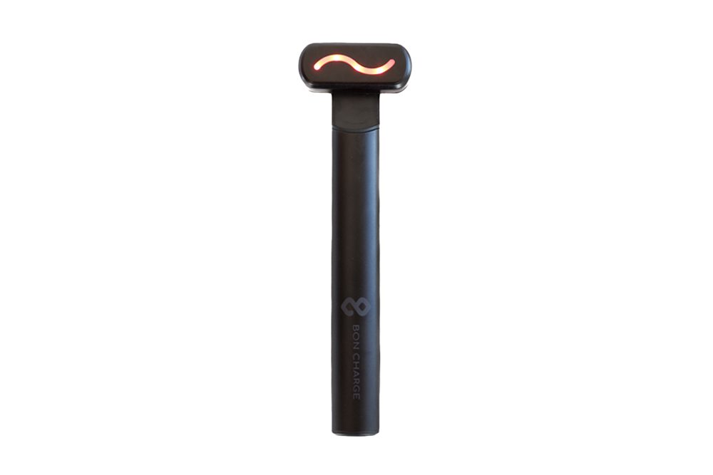 Red light therapy wand for men's skincare