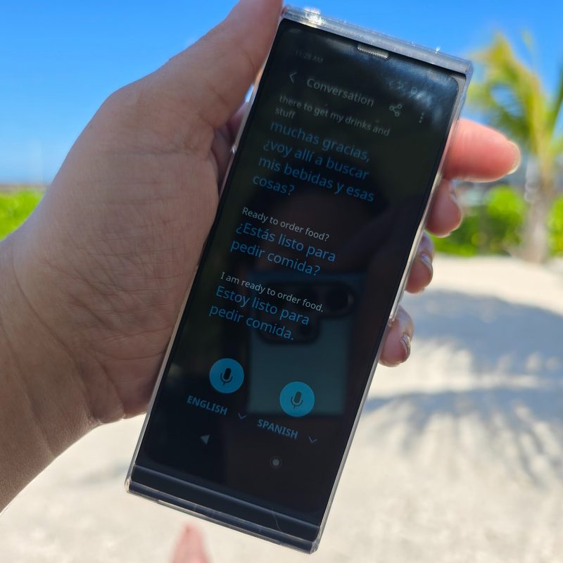 Vasco Translator V4 at the beach