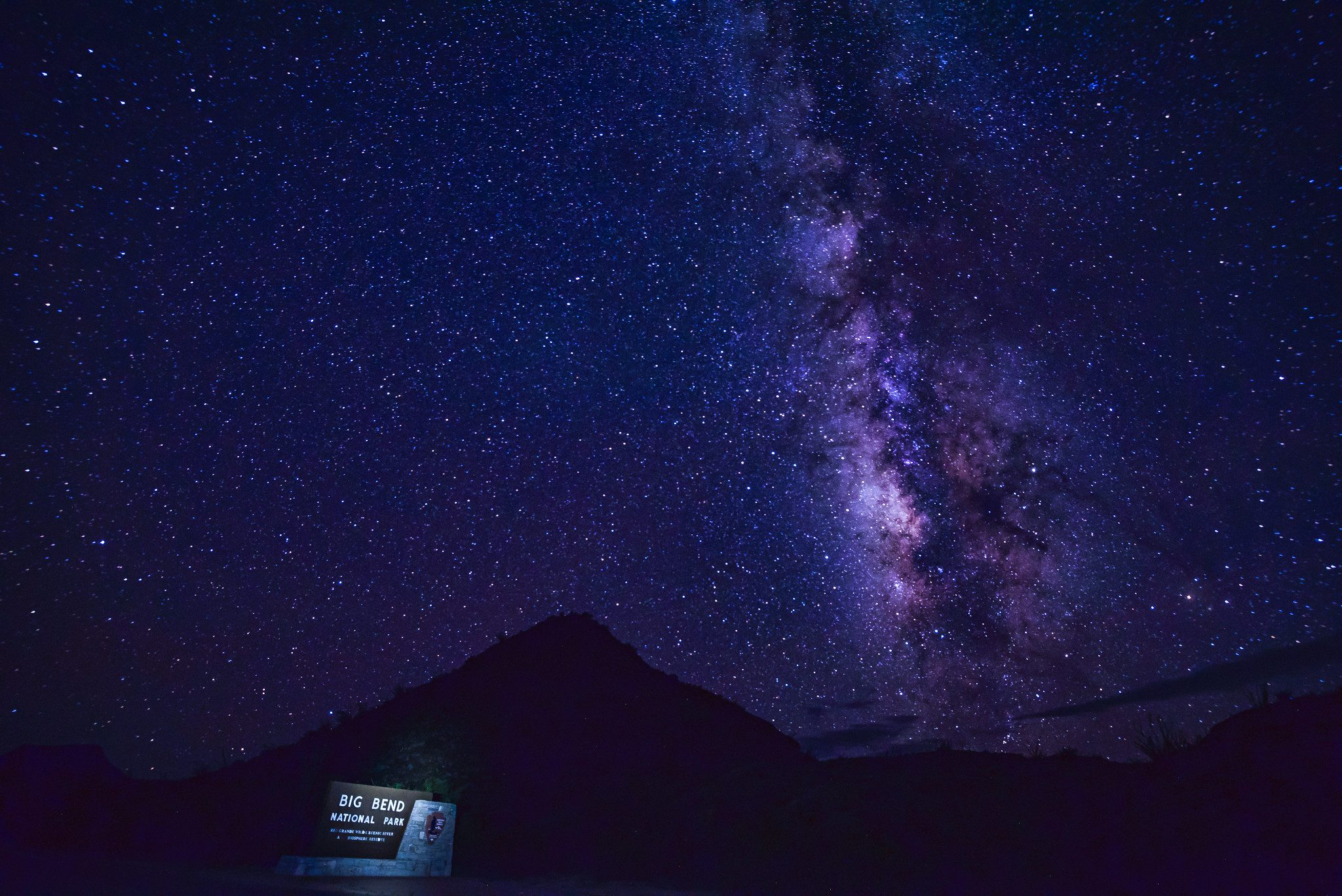 night sky and milky way spray in Big Bend