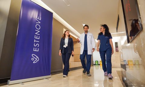 EsteNove trio in the hallway