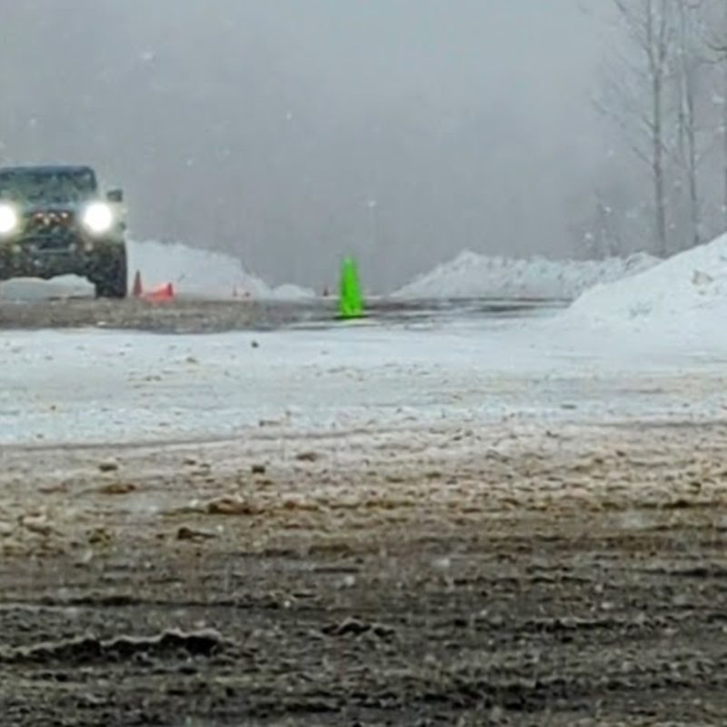 We drove a Ford Ranger Raptor on snow and ice in winter storms - The Manual