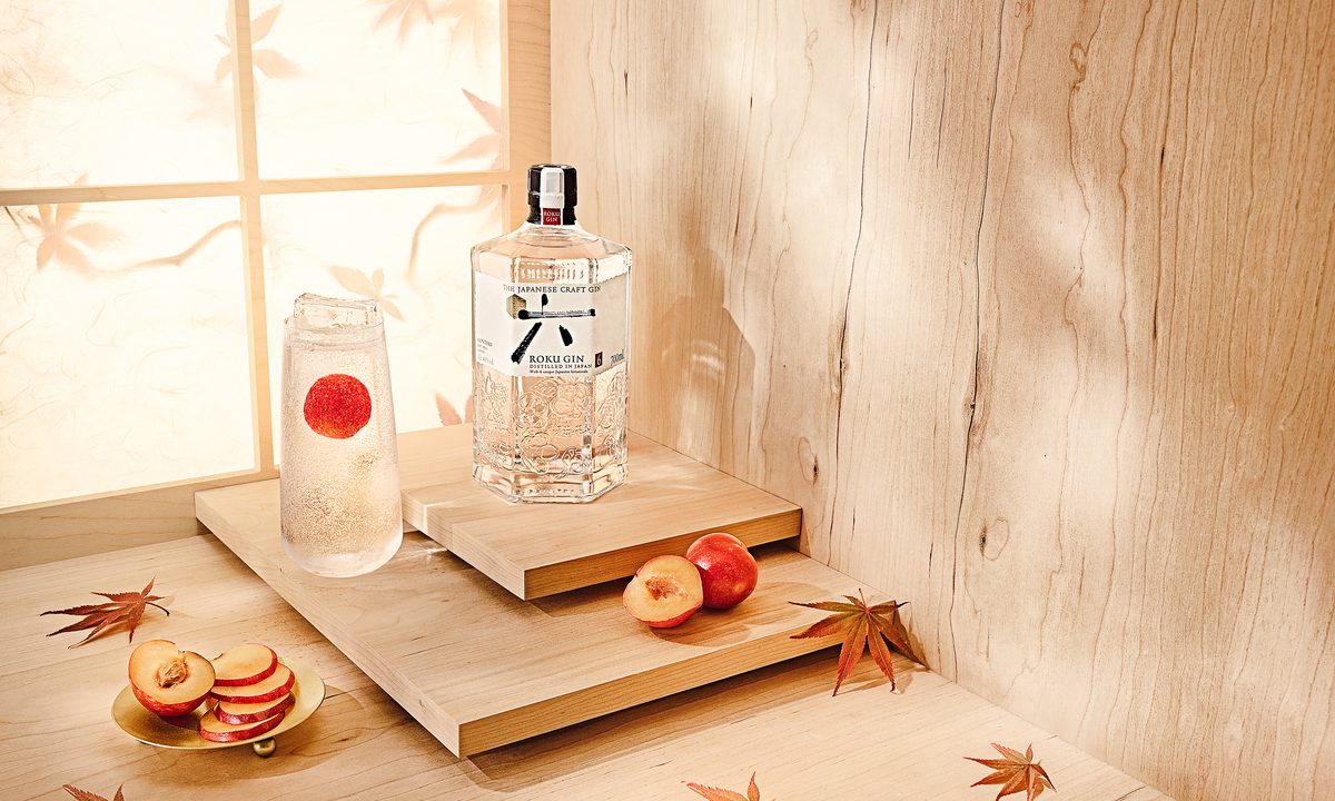 japanese spring cocktails rokugin staged longmomijifizz 2022 s01
