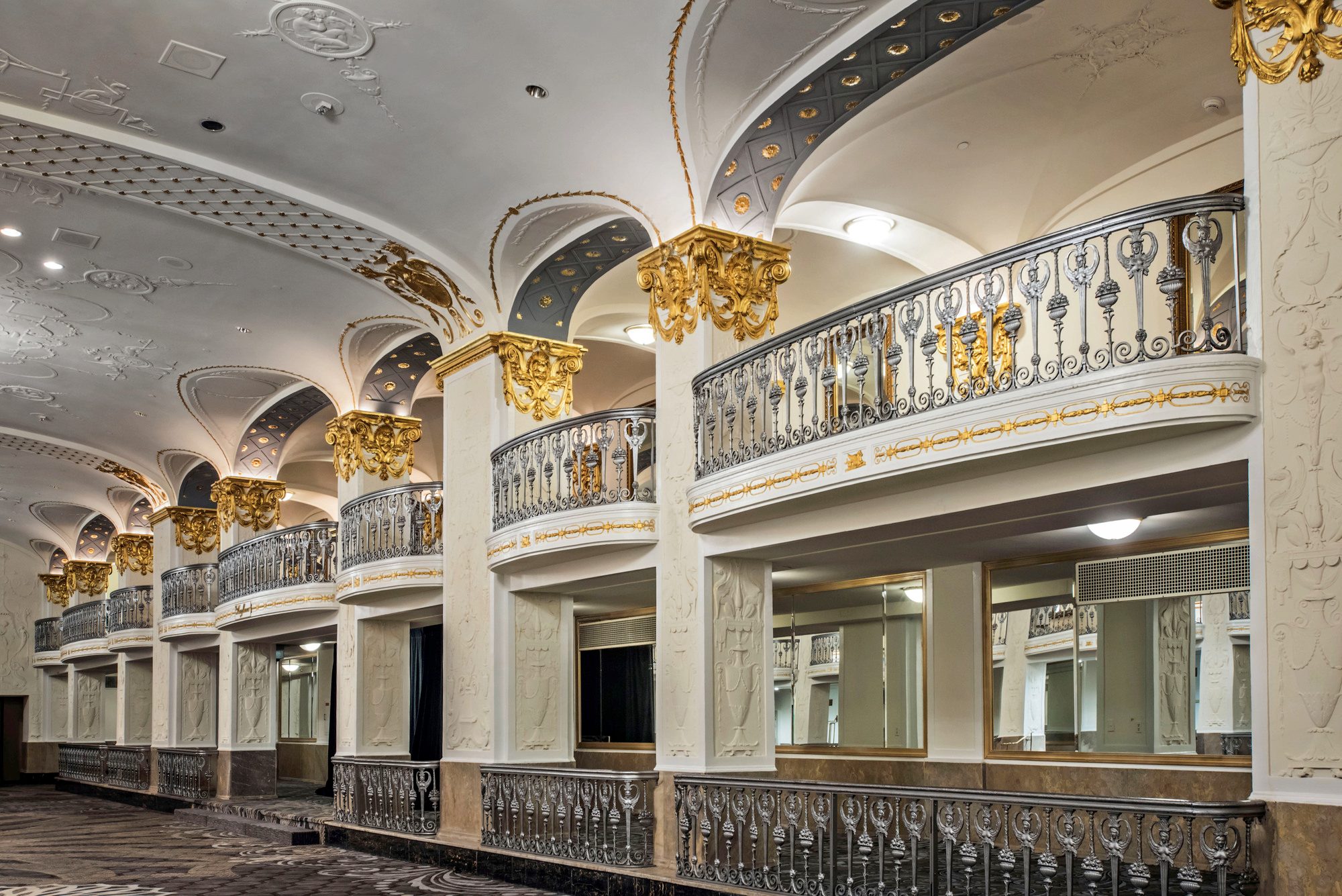 The Mayflower Hotel, Autograph Collection