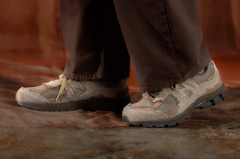 model wearing brown size? new balance sneakers
