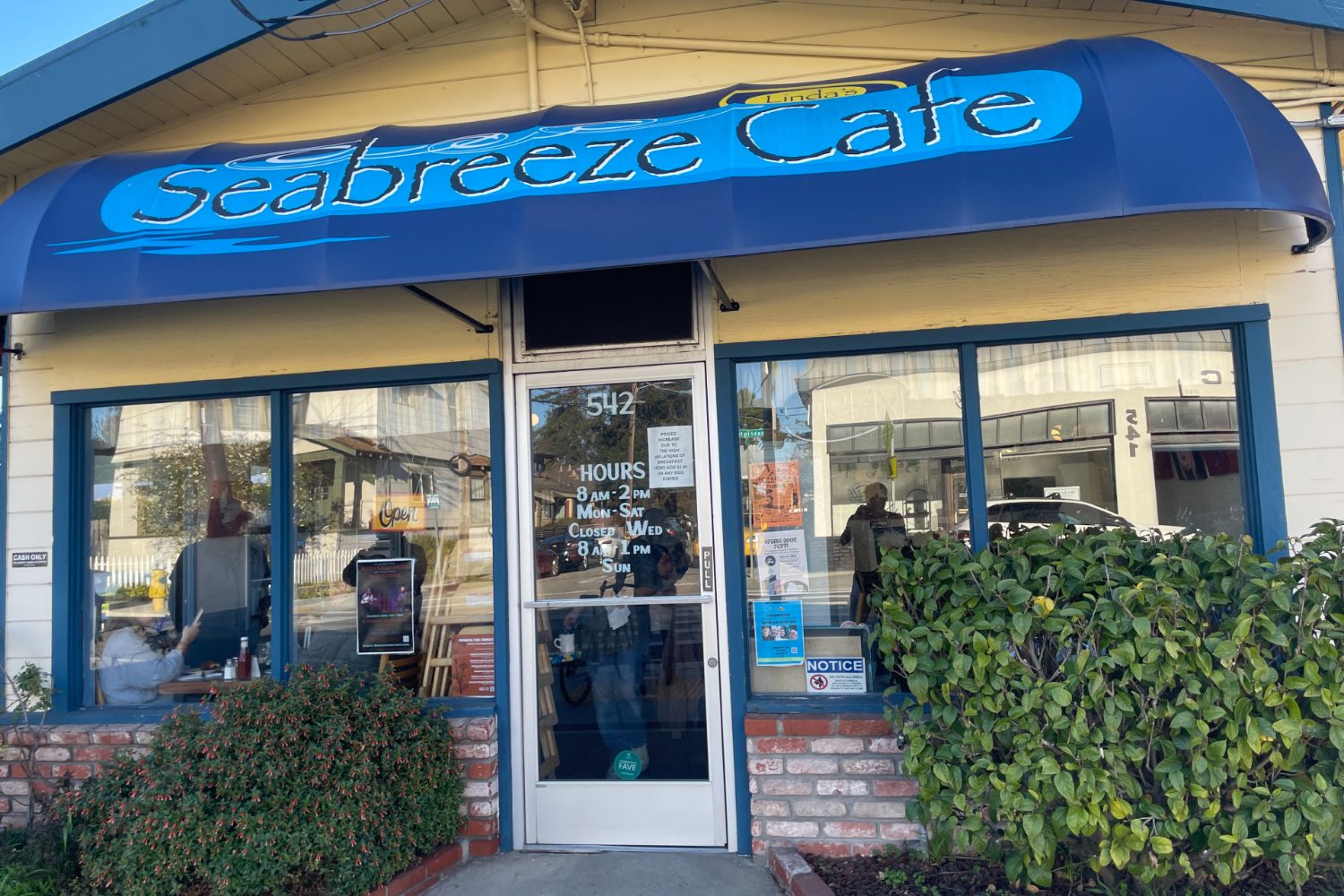 Linda's Seabreeze Cafe.
