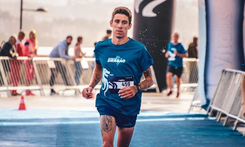 man running marathon