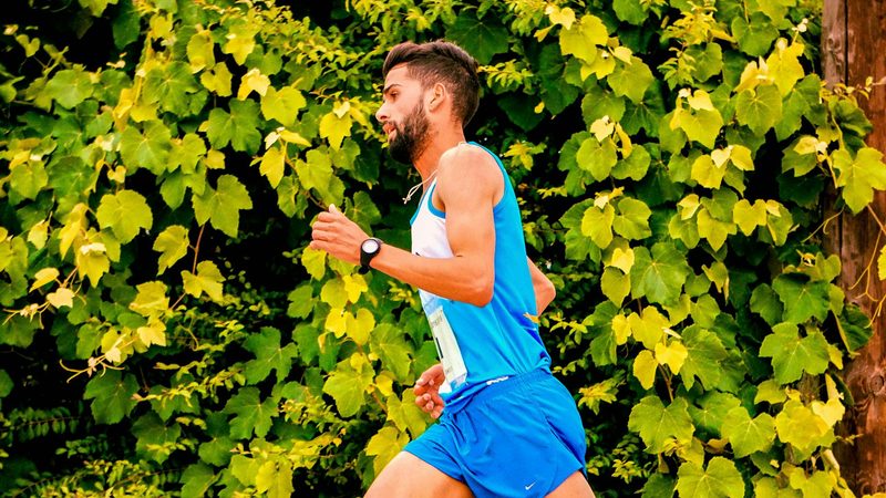 man running marathon
