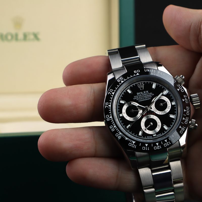 Rolex Cosmograph Daytona Oyster Perpetual Superlative Chronometer with black ceramic bezel stainless steel body