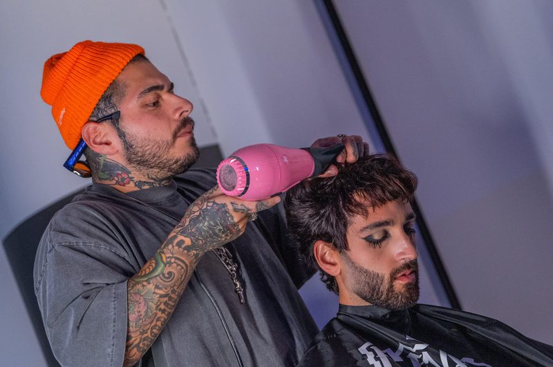 Snax the Barber