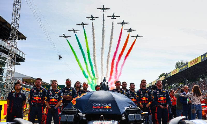 Calum Nicholas with the Red Bull Racing pit crew at the Italy Grand Prix 2023.