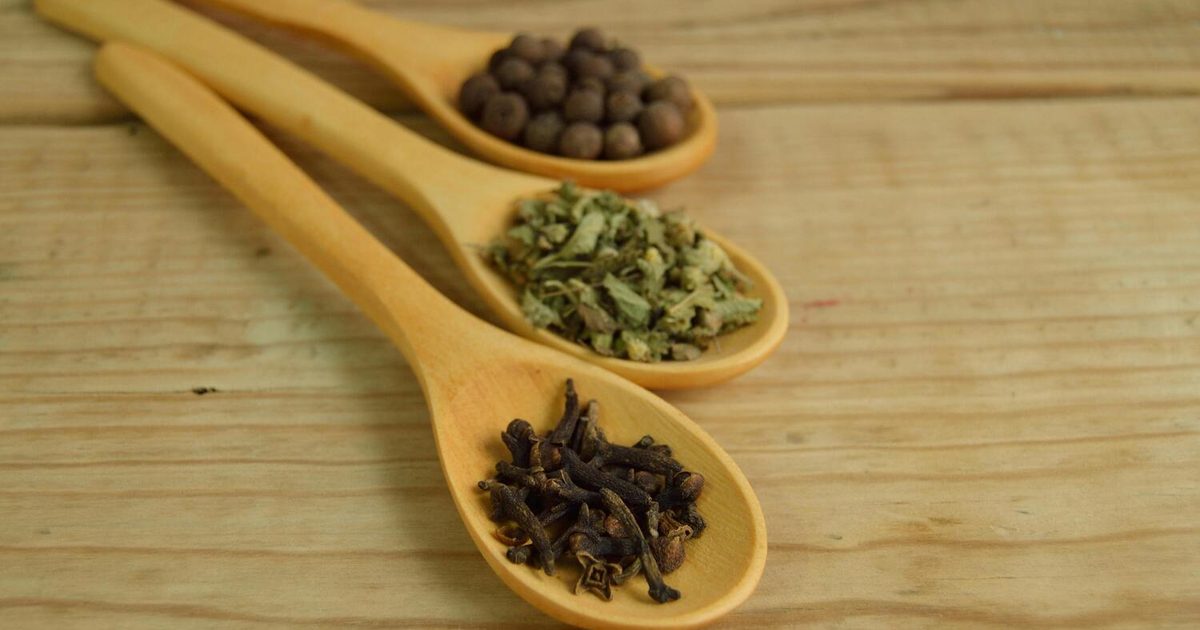 9 foods high in polyphenols for antioxidant and anti-inflammatory ...