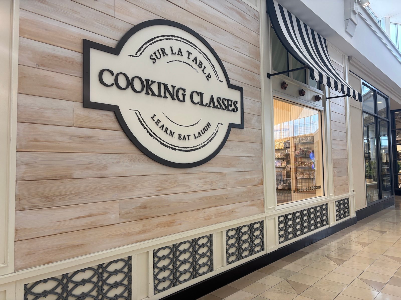 sur la table cooking class