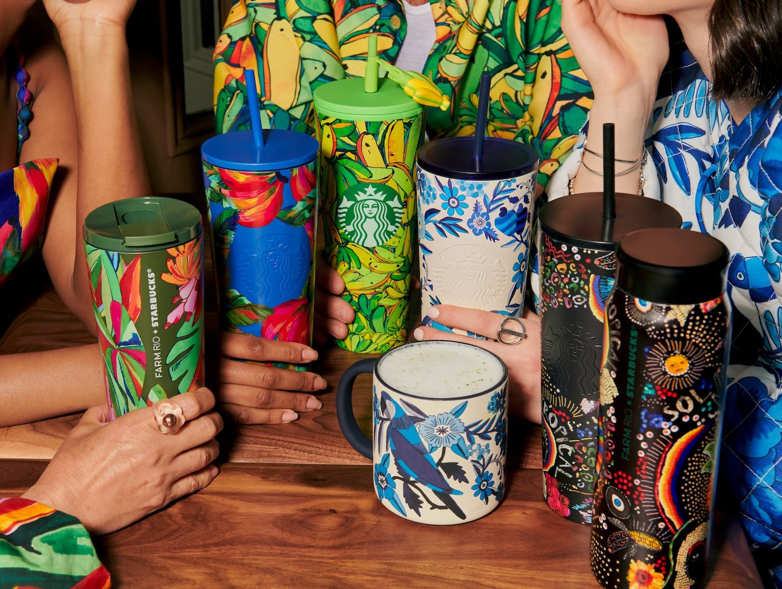 Starbucks-x-FARM-Rio_1.jpg?