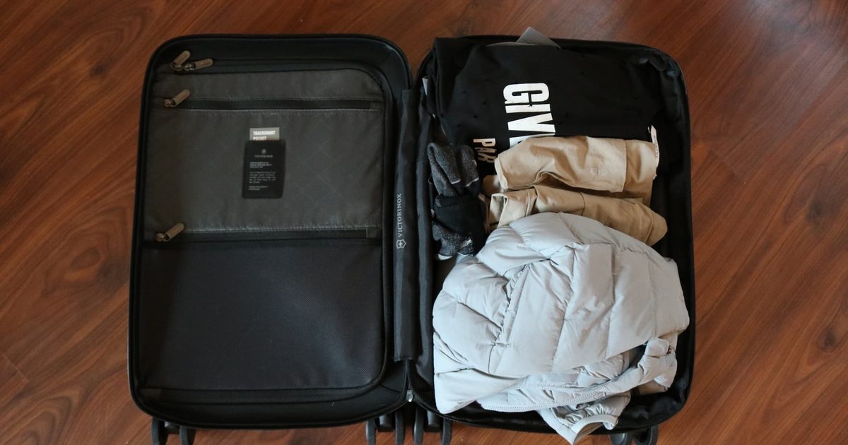 I tried the 333 packing method: Here’s how it went - The Manual