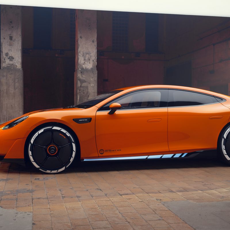 Mercedes-AMG Concept AMG GT XX left profile.