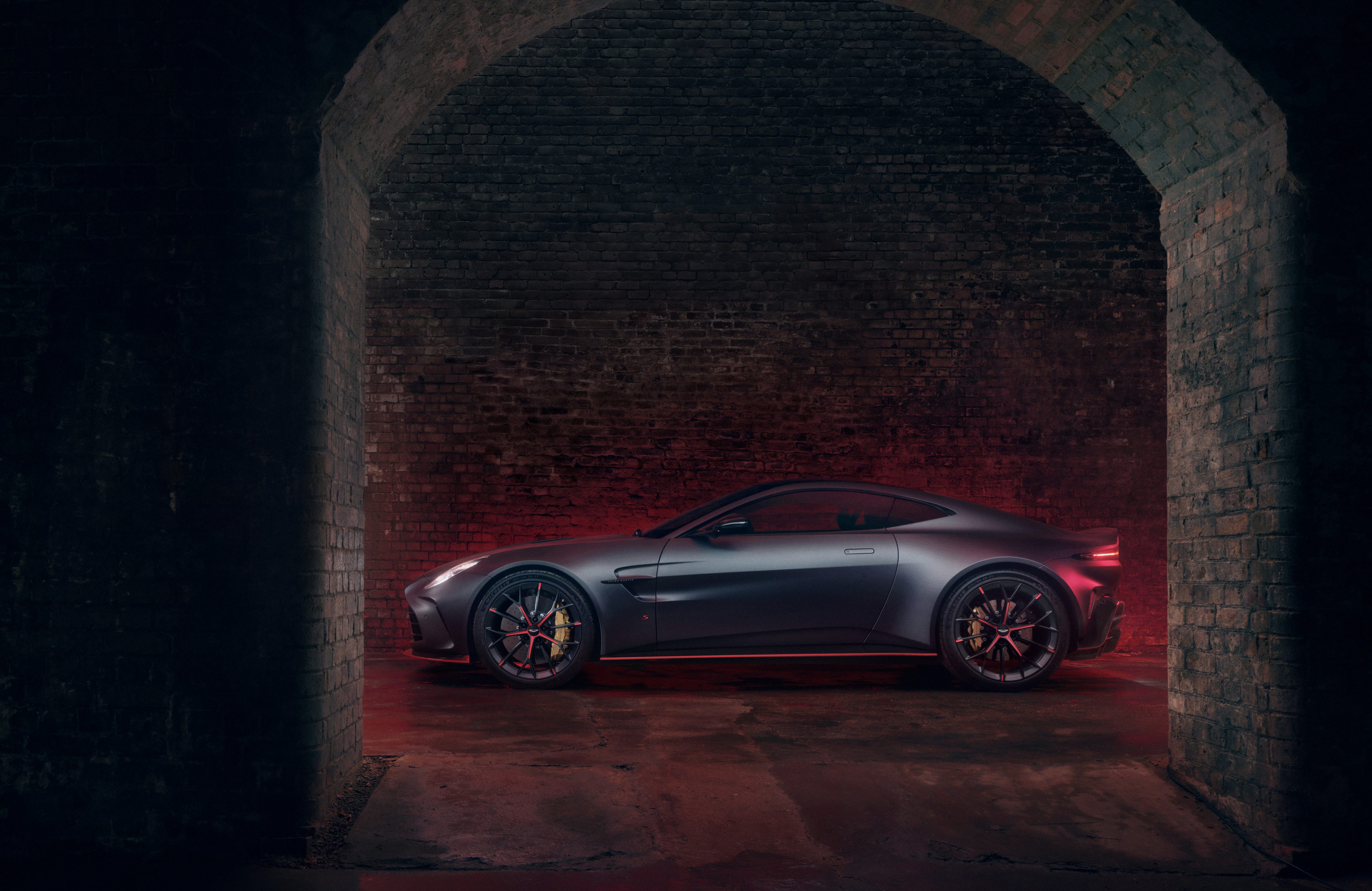 Meet the Aston Martin Vantage S: A 670-hp beast built for speed