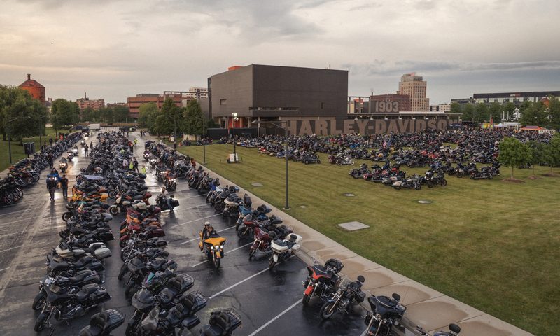Stormy weather didn't stop crowds of bikers at the HD Homecoming.