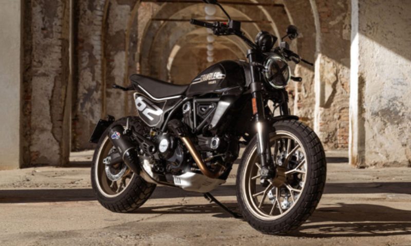 2025 Ducati Scrambler Full Throttle right front three quarter view.