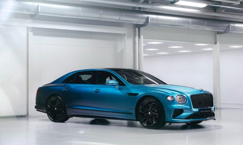 Bentley Ombre Flying Spur right front three quarter view.
